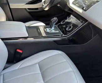 Hybride 2,0L Motor von Land Rover Range Rover Evoque 2020 zur Miete in Barcelona.