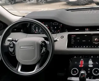 Mietwagen Land Rover Range Rover Evoque 2020 in Spanien, mit Hybride-Kraftstoff und  PS ➤ Ab 80 EUR pro Tag.