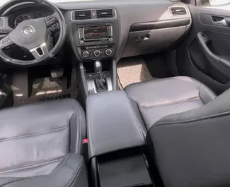 Mietwagen Volkswagen Jetta 2015 in Albanien, mit Diesel-Kraftstoff und  PS ➤ Ab 35 EUR pro Tag.