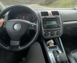 Vermietung Volkswagen Golf 5. Wirtschaft, Komfort Fahrzeug zur Miete in Albanien ✓ Kaution Keine Kaution ✓ Versicherungsoptionen KFZ-HV, Ausland.