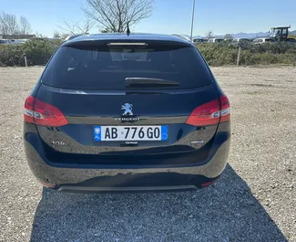 Autovermietung Peugeot 308 SW Nr.13163 Schaltgetriebe am Flughafen von Tirana, ausgestattet mit einem 1,6L Motor ➤ Von Enrigen in Albanien.