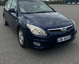 Autovermietung Hyundai i30 Nr.10494 Schaltgetriebe in Durres, ausgestattet mit einem 1,6L Motor ➤ Von Arlind in Albanien.