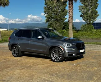 Mietwagen BMW X5 2016 in Georgien, mit Benzin-Kraftstoff und 347 PS ➤ Ab 225 GEL pro Tag.