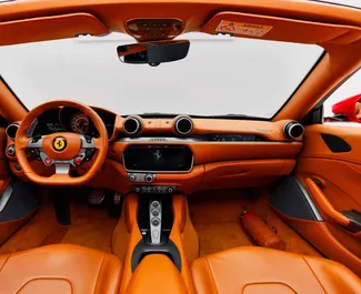Vermietung Ferrari Portofino. Luxus, Cabrio Fahrzeug zur Miete in VAE ✓ Kaution Einzahlung von 2500 AED ✓ Versicherungsoptionen KFZ-HV.