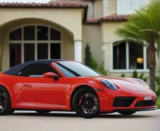 Benzin 3,0L Motor von Porsche 911 Carrera GTS 2023 zur Miete in Dubai.