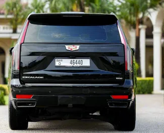 Cadillac Escalade 2023 mit Antriebssystem Allradantrieb, verfügbar in Dubai.