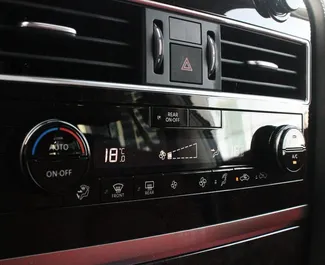 Mietwagen Nissan Patrol 2022 in VAE, mit Benzin-Kraftstoff und 400 PS ➤ Ab 450 AED pro Tag.