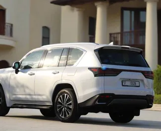 Lexus LX570 2023 zur Miete verfügbar in Dubai, mit Kilometerbegrenzung unbegrenzte.