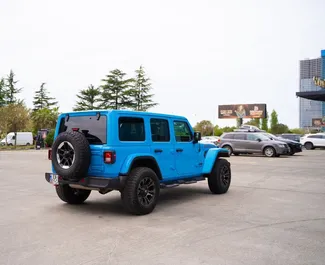 Jeep Wrangler Rubicon 2021 mit Antriebssystem Allradantrieb, verfügbar in Batumi.