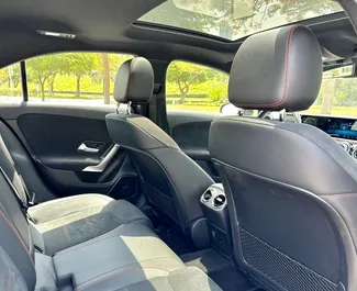 Mercedes-Benz A220 2022 mit Antriebssystem Frontantrieb, verfügbar in Dubai.