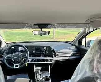 Benzin 2,0L Motor von Kia Sportage 2023 zur Miete in Dubai.