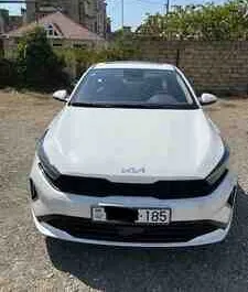Frontansicht eines Mietwagens Kia Cerato in Baku, Aserbaidschan ✓ Auto Nr.13510. ✓ Automatisch TM ✓ 0 Bewertungen.