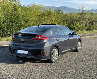 Vermietung Hyundai Ioniq. Wirtschaft, Komfort Fahrzeug zur Miete in Georgien ✓ Kaution Einzahlung von 300 GEL ✓ Versicherungsoptionen KFZ-HV, VKV Plus, VKV Komplett, Insassen, Diebstahlschutz, Junge.