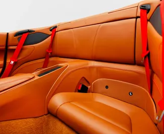 Mietwagen Ferrari Portofino 2021 in VAE, mit Benzin-Kraftstoff und 591 PS ➤ Ab 3000 AED pro Tag.