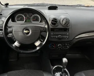 Chevrolet Aveo 2022 zur Miete verfügbar in Taschkent, mit Kilometerbegrenzung 200 km/Tag.