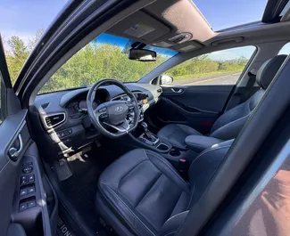 Benzin 1,6L Motor von Hyundai Ioniq 2017 zur Miete in Batumi.