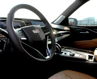 Cadillac Escalade 2023 zur Miete verfügbar in Dubai, mit Kilometerbegrenzung unbegrenzte.