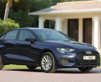Audi A3 Sedan 2023 mit Antriebssystem Frontantrieb, verfügbar in Dubai.