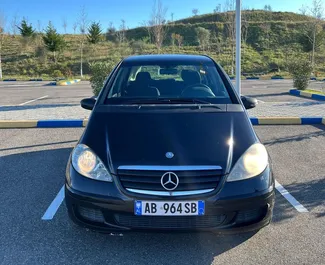 Frontansicht eines Mietwagens Mercedes-Benz A-Class in Durres, Albanien ✓ Auto Nr.13179. ✓ Schaltgetriebe TM ✓ 0 Bewertungen.