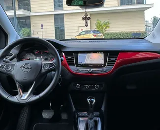 Opel Crossland 2021 zur Miete verfügbar in Belgrad, mit Kilometerbegrenzung unbegrenzte.