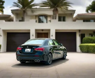Vermietung Mercedes-Benz A220. Wirtschaft, Komfort, Premium Fahrzeug zur Miete in VAE ✓ Kaution Einzahlung von 2500 AED ✓ Versicherungsoptionen KFZ-HV.