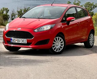 Frontansicht eines Mietwagens Ford Fiesta Ecoboost in Budva, Montenegro ✓ Auto Nr.12505. ✓ Automatisch TM ✓ 0 Bewertungen.