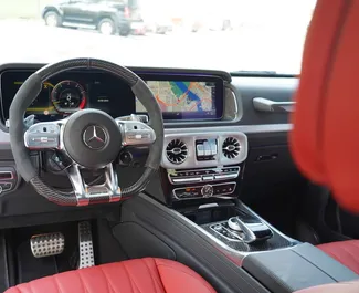Vermietung Mercedes-Benz G63 AMG. Premium, Luxus, SUV Fahrzeug zur Miete in VAE ✓ Kaution Einzahlung von 2500 AED ✓ Versicherungsoptionen KFZ-HV.