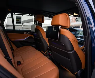 BMW X5 2022 mit Antriebssystem Allradantrieb, verfügbar in Dubai.
