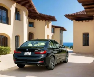 Benzin 2,0L Motor von BMW 330i 2022 zur Miete in Dubai.