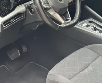 Vermietung Volkswagen Golf 8. Wirtschaft, Komfort, Premium Fahrzeug zur Miete in Montenegro ✓ Kaution Einzahlung von 200 EUR ✓ Versicherungsoptionen KFZ-HV, TKV, VKV Plus, Diebstahlschutz, Ausland.