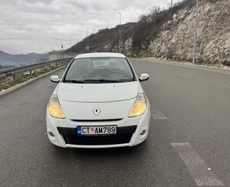 Vermietung Renault Clio 3. Wirtschaft Fahrzeug zur Miete in Montenegro ✓ Kaution Keine Kaution ✓ Versicherungsoptionen KFZ-HV, VKV Plus, Ausland.