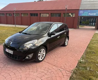Vermietung Renault Grand Scenic. Komfort, Premium, Minivan Fahrzeug zur Miete in Montenegro ✓ Kaution Einzahlung von 100 EUR ✓ Versicherungsoptionen KFZ-HV.