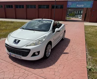 Vermietung Peugeot 207cc. Komfort, Cabrio Fahrzeug zur Miete in Montenegro ✓ Kaution Einzahlung von 100 EUR ✓ Versicherungsoptionen KFZ-HV.
