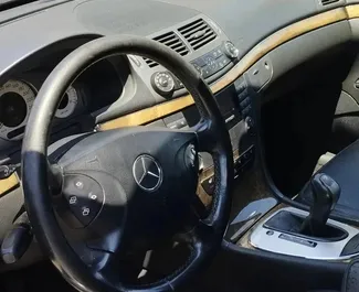 Autovermietung Mercedes-Benz E220 Nr.13387 Automatisch am Flughafen von Tirana, ausgestattet mit einem 65,0L Motor ➤ Von Yachthafen in Albanien.