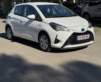 Vermietung Toyota Yaris. Wirtschaft, Komfort Fahrzeug zur Miete in Montenegro ✓ Kaution Einzahlung von 200 EUR ✓ Versicherungsoptionen KFZ-HV, TKV, VKV Plus, VKV Komplett, Ausland.
