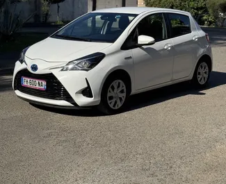 Autovermietung Toyota Yaris Nr.13127 Automatisch in Budva, ausgestattet mit einem 1,5L Motor ➤ Von Luka in Montenegro.