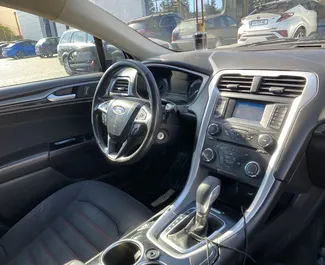 Ford Fusion Sedan 2014 zur Miete verfügbar in Tiflis, mit Kilometerbegrenzung unbegrenzte.
