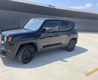 Frontansicht eines Mietwagens Jeep Renegade in Tiflis, Georgien ✓ Auto Nr.13415. ✓ Automatisch TM ✓ 0 Bewertungen.