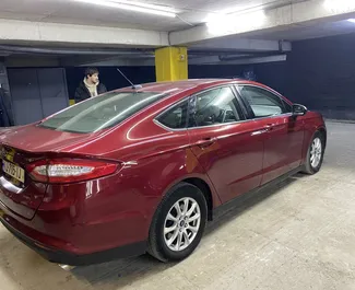 Vermietung Ford Fusion Sedan. Komfort, Premium Fahrzeug zur Miete in Georgien ✓ Kaution Einzahlung von 100 GEL ✓ Versicherungsoptionen KFZ-HV, TKV, Insassen.