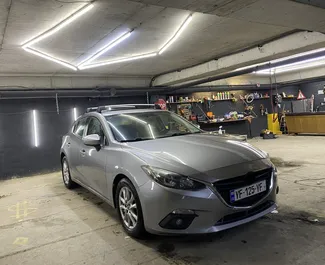 Benzin 2,0L Motor von Mazda 3 2017 zur Miete in Tiflis.