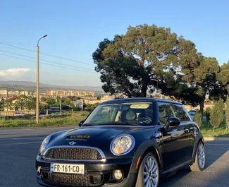Mietwagen Mini Cooper S 2016 in Georgien, mit Benzin-Kraftstoff und 198 PS ➤ Ab 80 GEL pro Tag.
