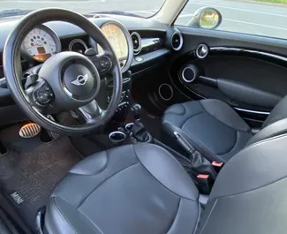 Benzin 2,0L Motor von Mini Cooper S 2016 zur Miete in Tiflis.