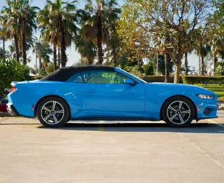 Vermietung Ford Mustang Cabrio. Premium, Luxus, Cabrio Fahrzeug zur Miete in Georgien ✓ Kaution Einzahlung von 500 GEL ✓ Versicherungsoptionen KFZ-HV.