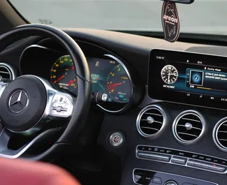 Mietwagen Mercedes-Benz C300 Cabrio 2022 in VAE, mit Benzin-Kraftstoff und 255 PS ➤ Ab 425 AED pro Tag.
