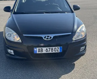 Autovermietung Hyundai i30 Nr.10493 Schaltgetriebe in Durres, ausgestattet mit einem 1,6L Motor ➤ Von Arlind in Albanien.