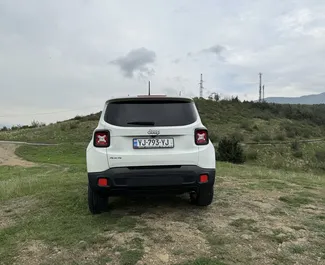 Jeep Renegade 2017 zur Miete verfügbar in Batumi, mit Kilometerbegrenzung 300 km/Tag.