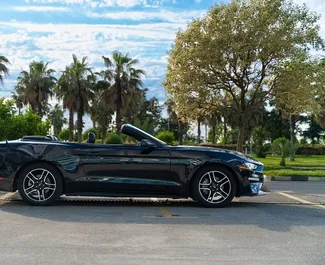 Vermietung Ford Mustang Cabrio. Premium, Luxus, Cabrio Fahrzeug zur Miete in Georgien ✓ Kaution Einzahlung von 200 GEL ✓ Versicherungsoptionen KFZ-HV, VKV Komplett.