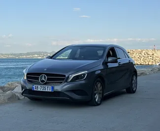 Frontansicht eines Mietwagens Mercedes-Benz A180 cdi in Durres, Albanien ✓ Auto Nr.13173. ✓ Automatisch TM ✓ 0 Bewertungen.