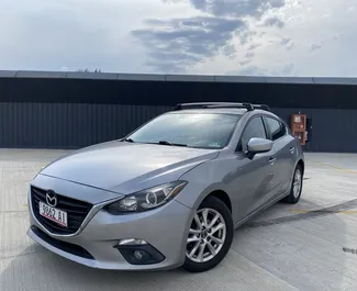 Frontansicht eines Mietwagens Mazda 3 in Tiflis, Georgien ✓ Auto Nr.13409. ✓ Automatisch TM ✓ 0 Bewertungen.