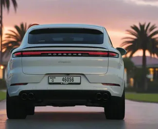Benzin 3,0L Motor von Porsche Cayenne 2024 zur Miete in Dubai.